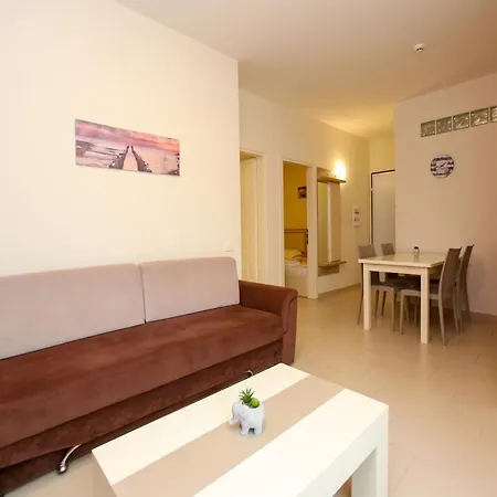 Apartament Near Kompleksi Liro